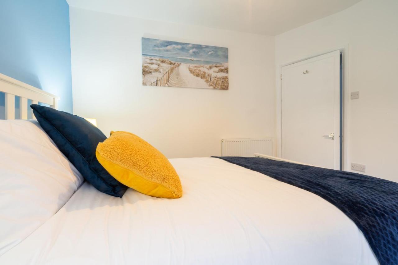 Newly-Renovated, Mid-Terrace Cottage In Porthmadog Bagian luar foto