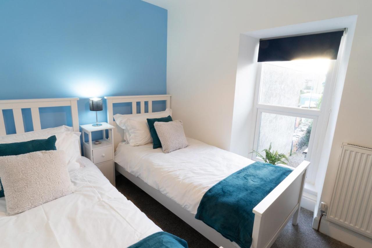 Newly-Renovated, Mid-Terrace Cottage In Porthmadog Bagian luar foto