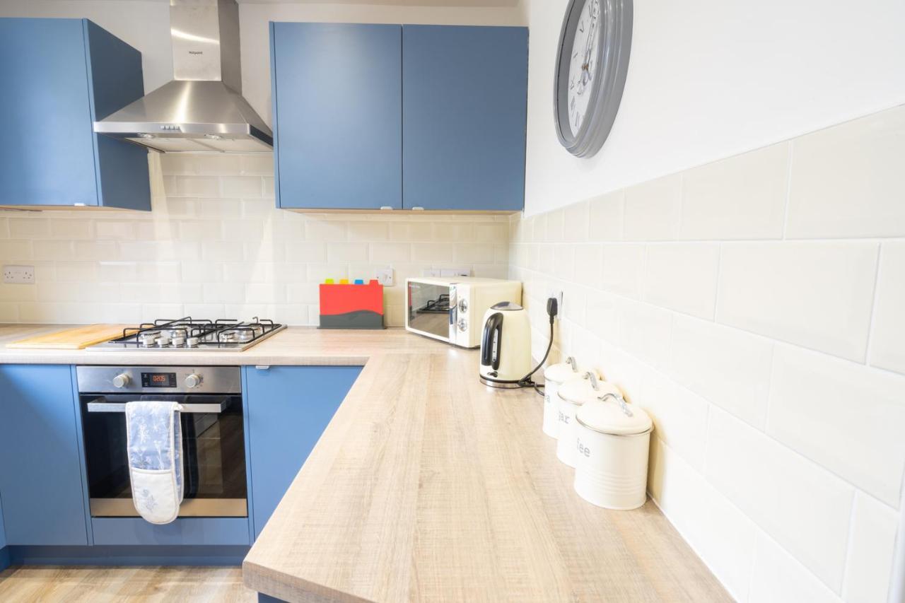 Newly-Renovated, Mid-Terrace Cottage In Porthmadog Bagian luar foto